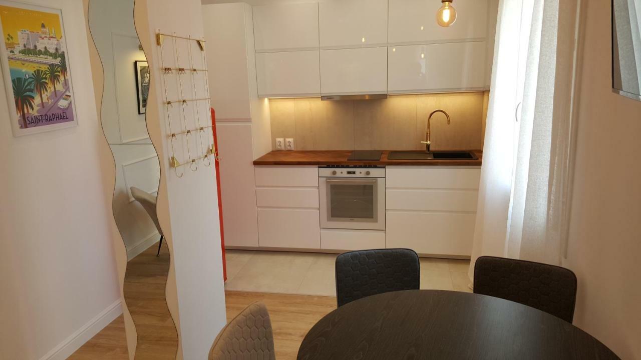 123 Sadi Carnot, Classe 2 Etoiles Сен-Рафаэль Экстерьер фото